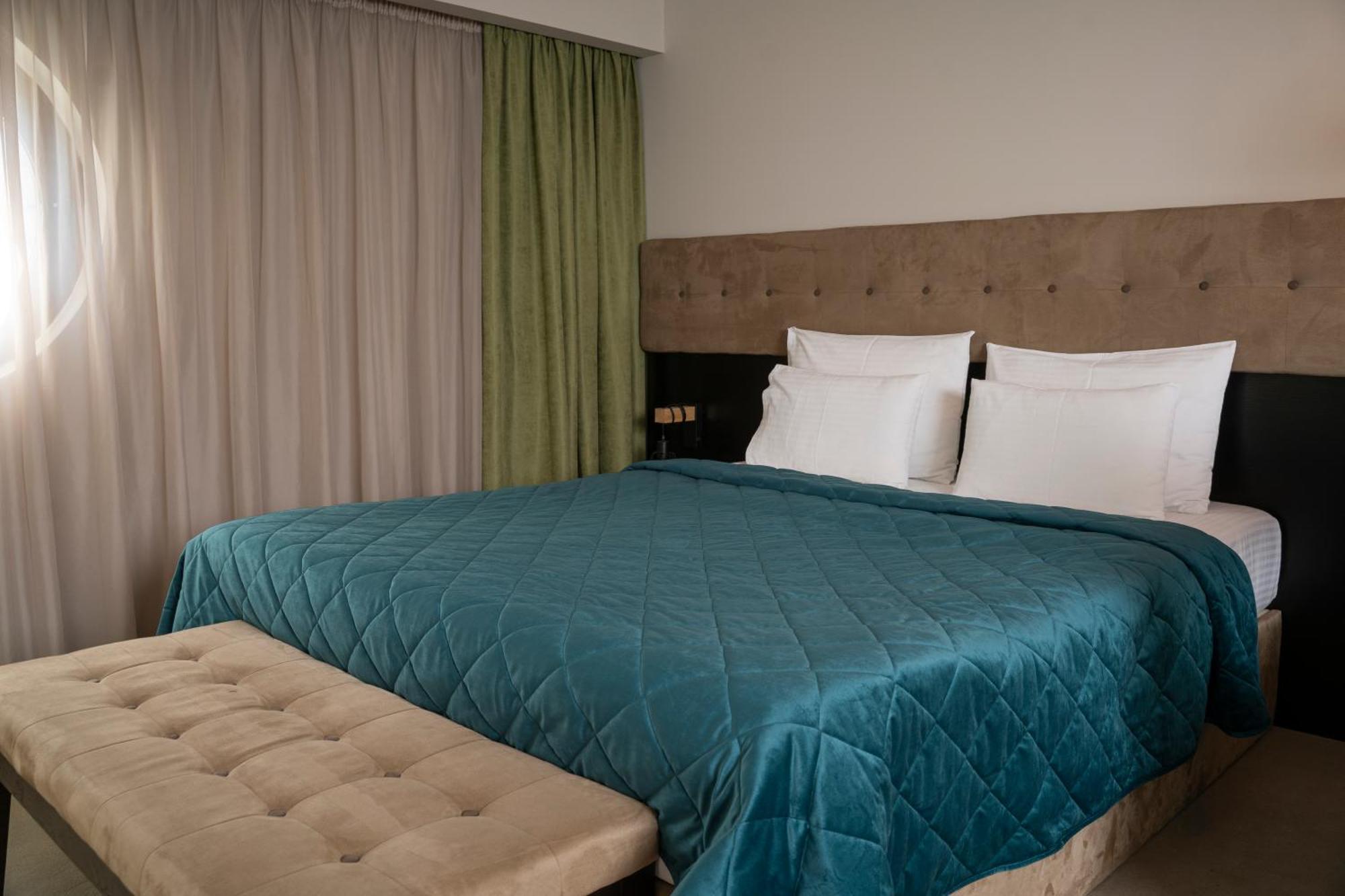 Akacija Luxury Suites Beograd Phòng bức ảnh